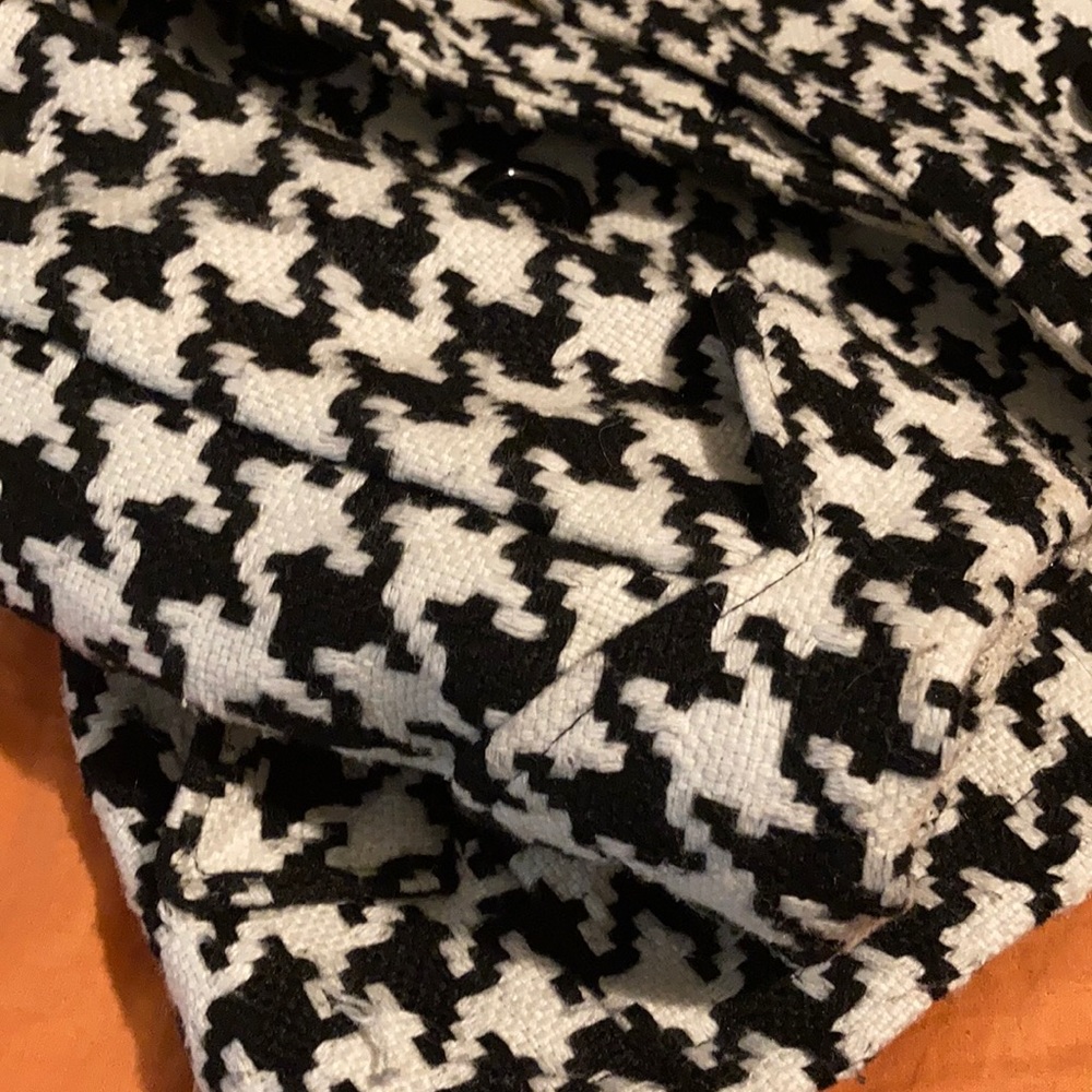 Women’s Houndstooth Peacoat - Picture 4 of 5